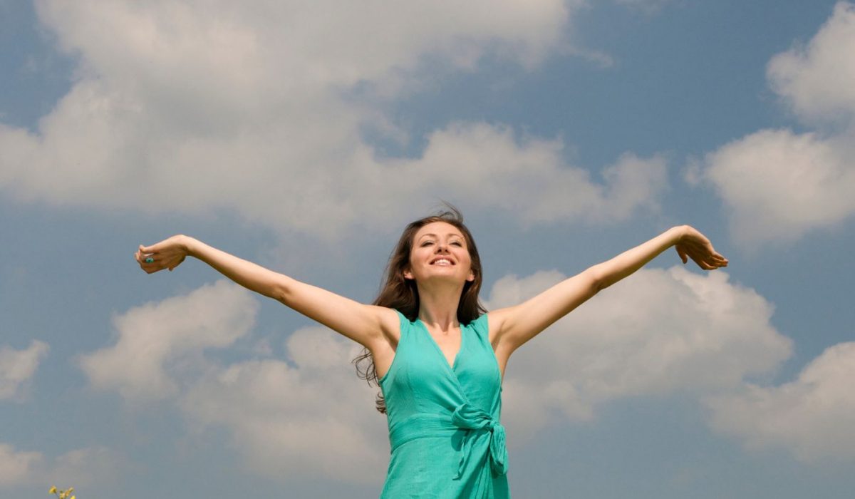 Une femme qui représente le bien-être